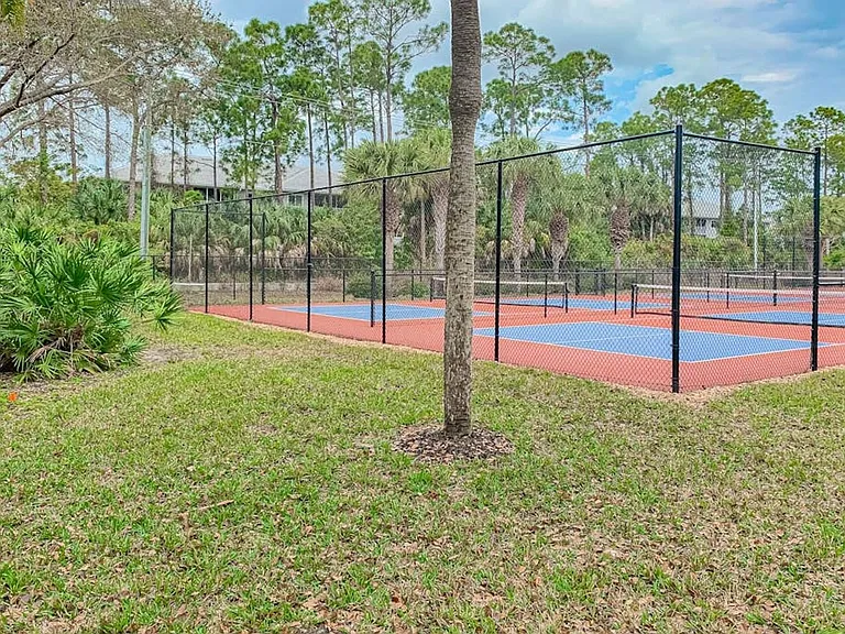 350 Robin Hood Cir #202 — Photo 40