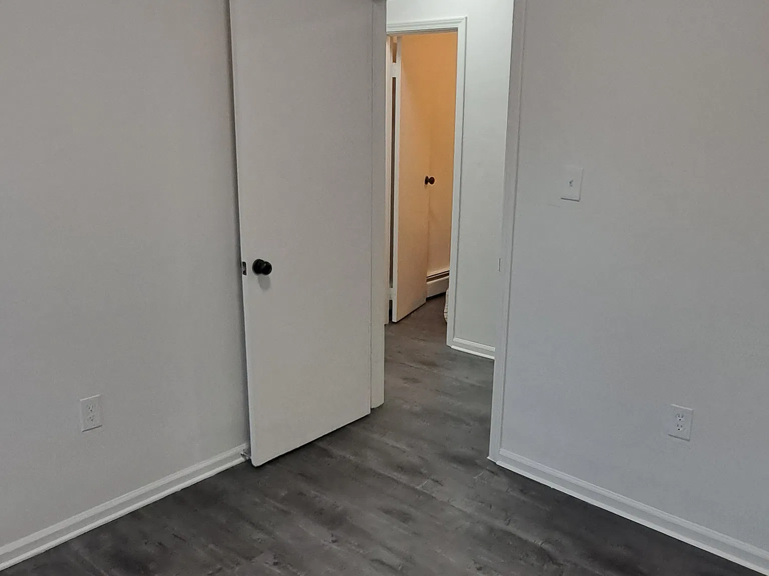 3 bed, 800 sqft, $1,150 — Photo 2