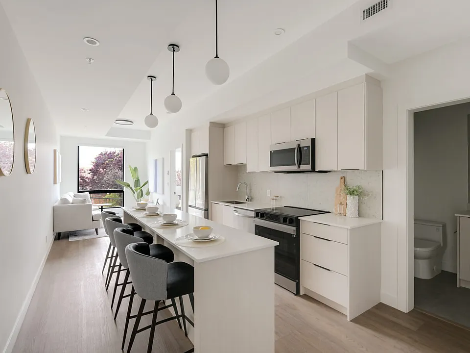 612 Constance Ave
