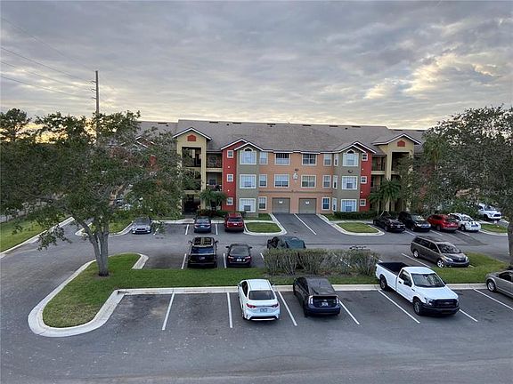 3rd image of 2209 Antigua Pl APT 833