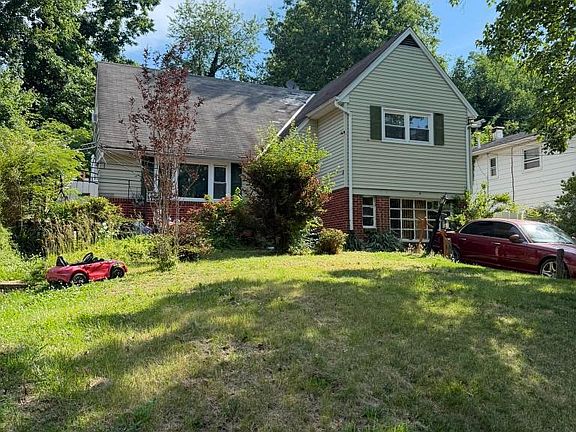 4th image of 6104 Greenvale Pkwy