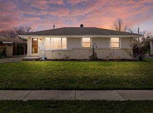 N85W14995 Knoll Ter, Menomonee Falls, WI 53051