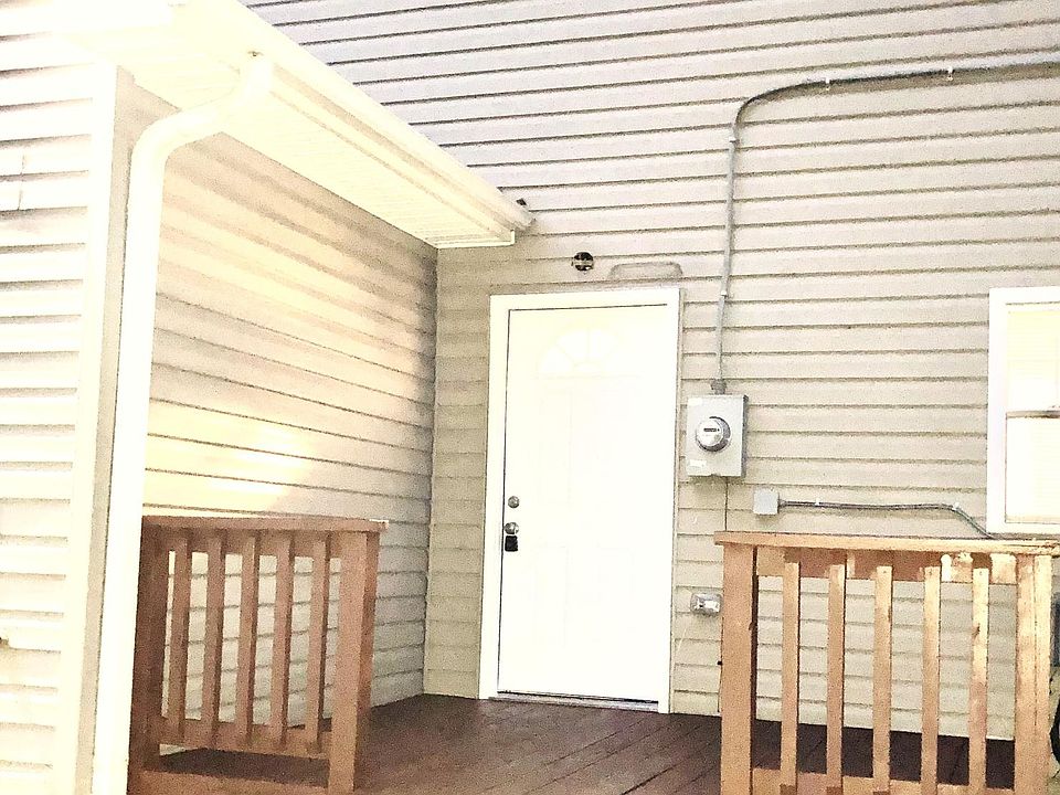 Welcome to 3690 Transou Rd, Apartment B, Pfafftown, NC 27040. The property is located in a great area near Reagan High School and can be accessed from either Transou or Skylark road.