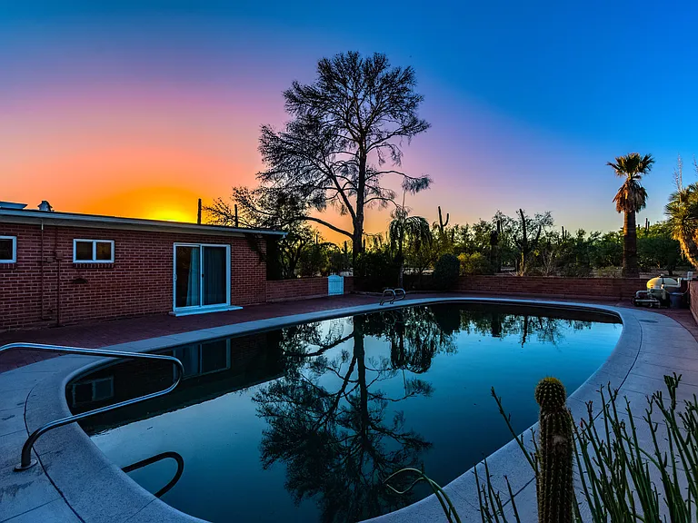 8440 N Romero Ave — Photo 19