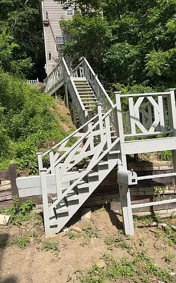 428 Mortimer Ave — Photo 6