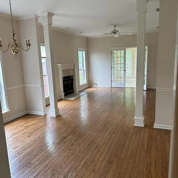 1818 Black Fox Xing — Photo 2