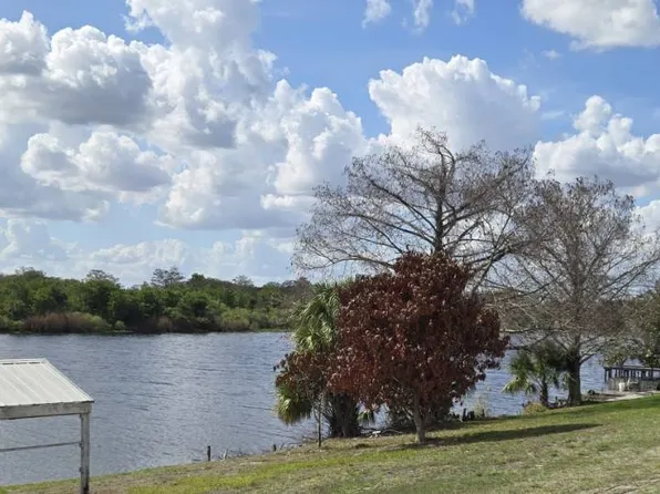 19520 NW 80th Dr, Okeechobee, FL 34972