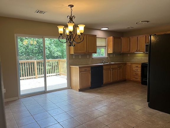 5th image of 8 Millsap Cir