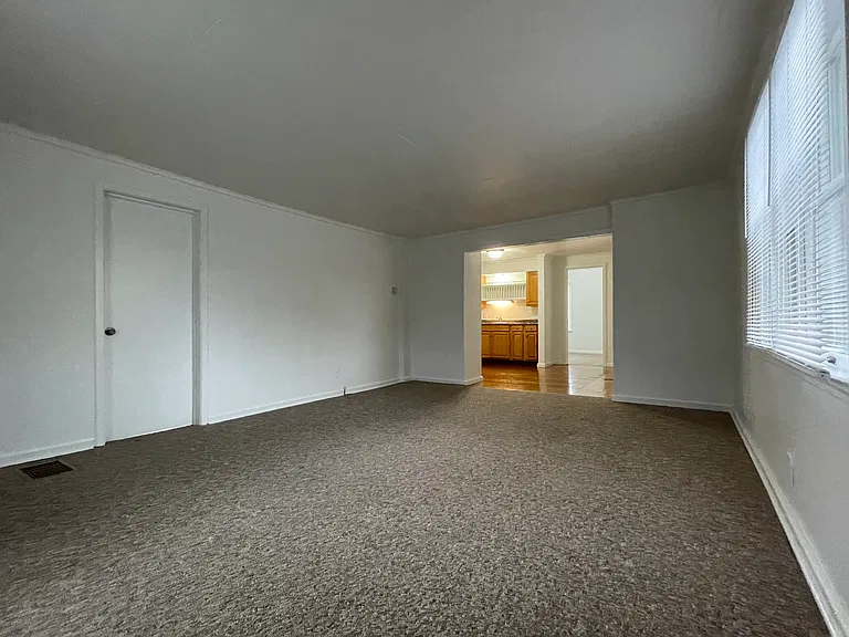 302 N Bristol Almont Vlg #1 — Photo 8
