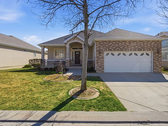 3rd image of 1434 Blacksmith Ln