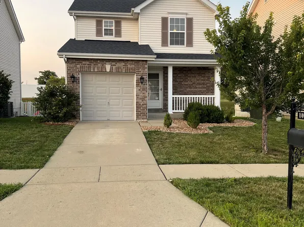 1027 Chesterfield Dr, Wentzville, MO 63385