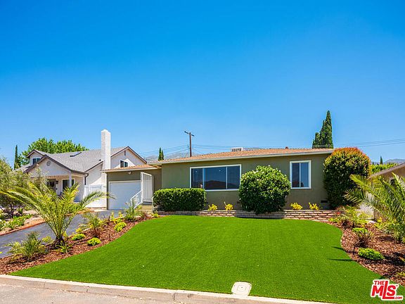 2nd image of 3239 Los Olivos Ln