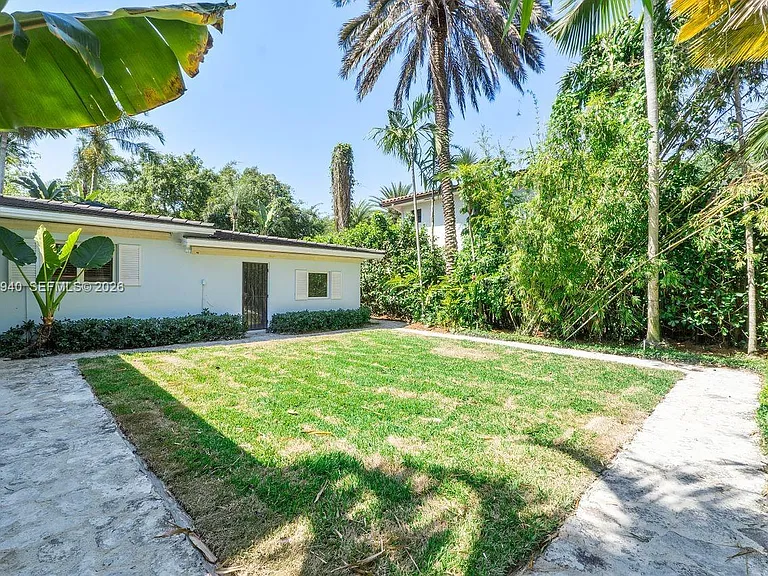 1037 Alfonso Ave — Photo 48