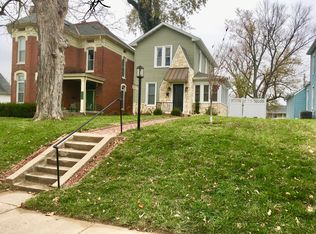 2011 Hampshire St, Quincy, IL 62301