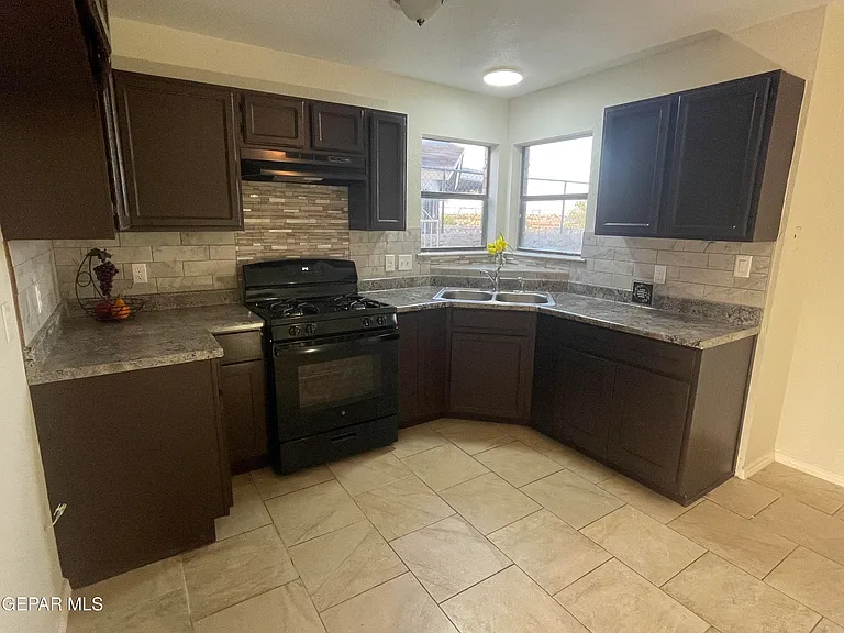 1574 Rebecca Ann Dr — Photo 14