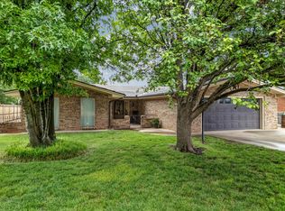 206 Bailey Ave, Dumas, TX 79029