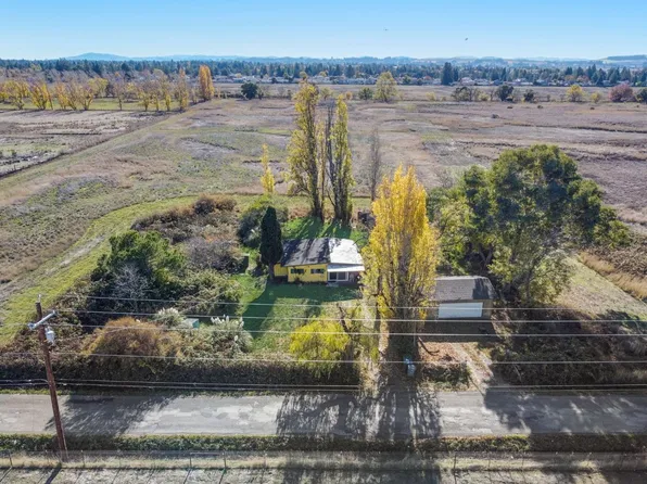 286 Horn Avenue, Santa Rosa, CA 95407