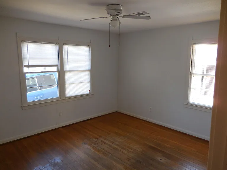 2218 W Jackson St — Photo 7