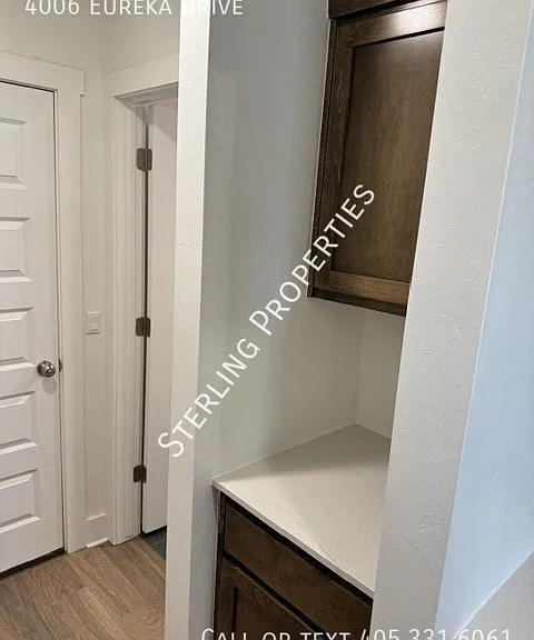 4006 Eureka Dr — Photo 15