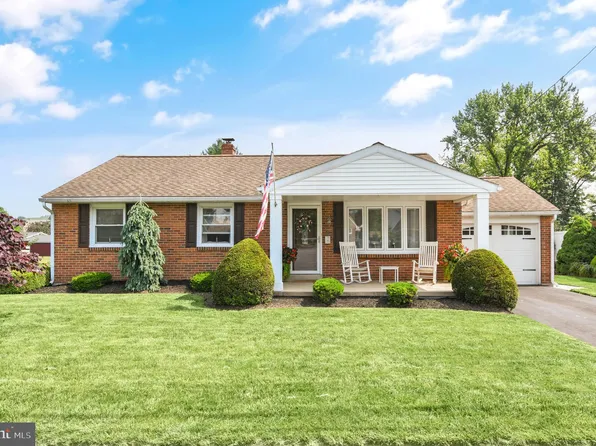 331 Fry Ave, Robesonia, PA 19551