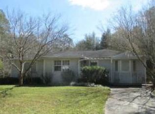 670 NE 3rd St, Lake Butler, FL 32054
