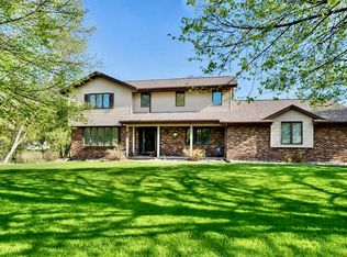 2869 Dartmouth Dr, Janesville, WI 53548