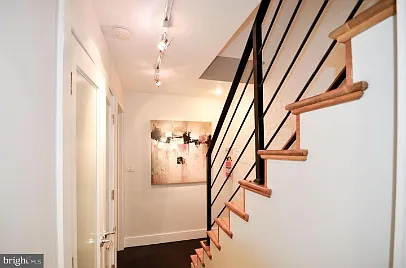 1538 Swann St NW #1 — Photo 3