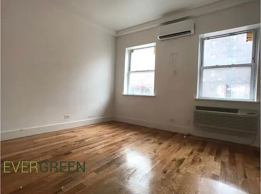 Rented by Evergreen Apartments BK | media 14