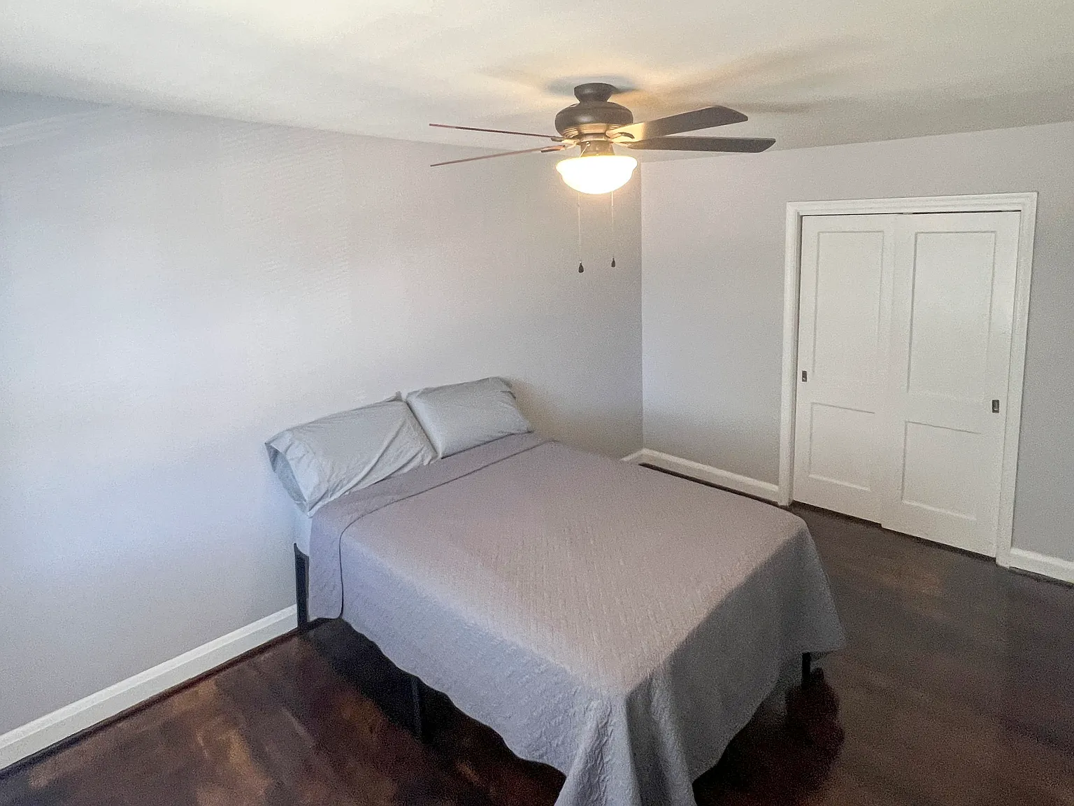 4 bed, 2.0 bath, 2200 sqft, $862 — Photo 3