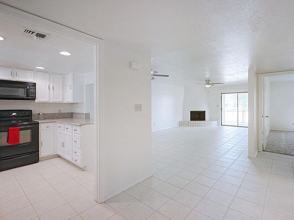 3rd image of 8215 N 21st Dr #D107