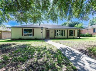 7227 Hunnicut Rd, Dallas, TX 75227