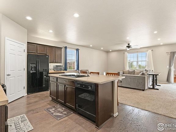 3rd image of 466 Freestone St