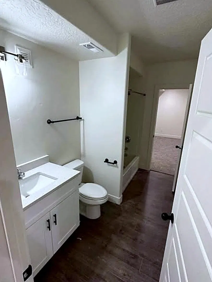667 E Mount Peale Dr - 667 E Mount Peale Dr (Basement) — Photo 2