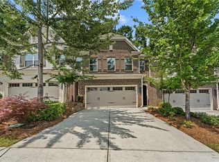 1326 Lanier Vista Dr, Buford, GA 30518