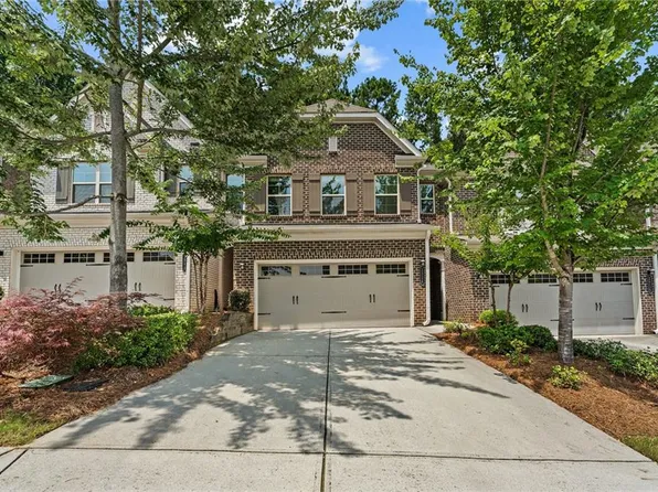 1326 Lanier Vista Dr, Buford, GA 30518