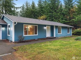 2261 E Phillips Lake Loop Rd, Shelton, WA 98584