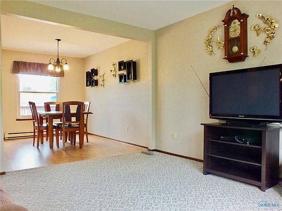 5th image of 1949 Beachcraft Dr