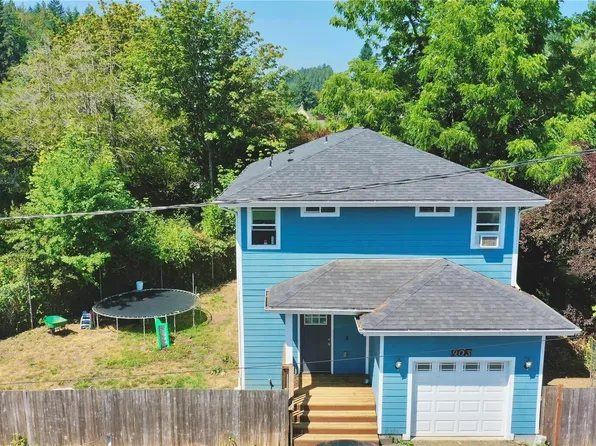 903 W Cota Street, Shelton, WA 98584