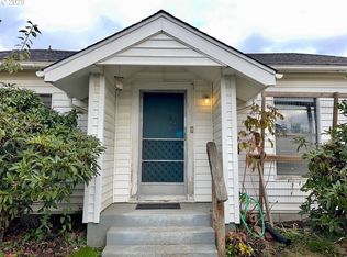93757 Newport Ln, Coos Bay, OR 97420