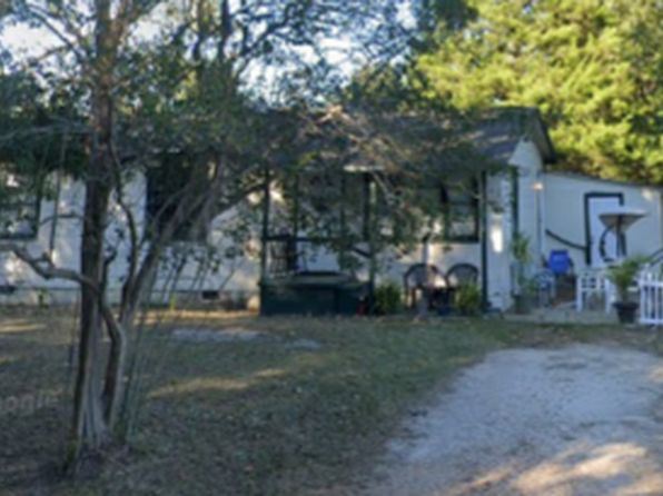 124 Emmons Dr