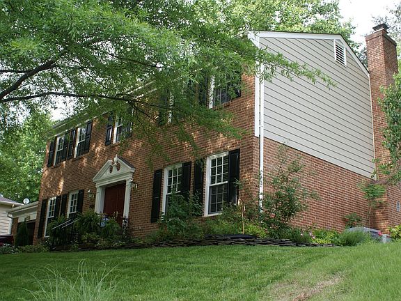 2nd image of 4225 Avon Dr