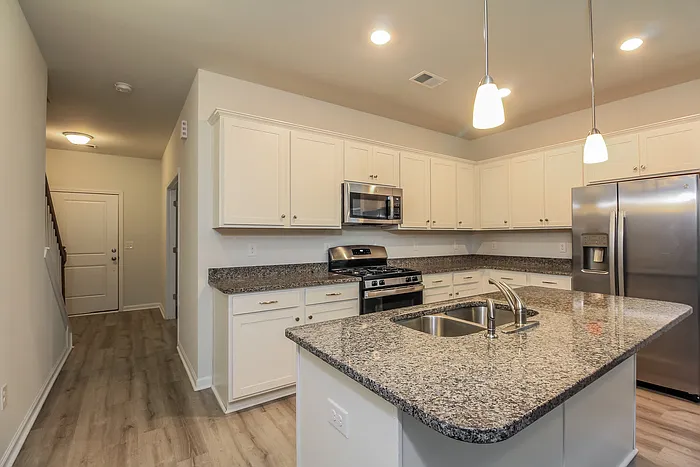 127 Dorian Loop — Photo 9