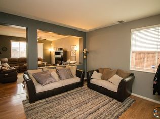 628 Cinnabar St, Imperial, CA 92251