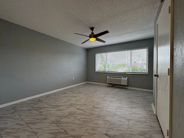 3817 Del Prado Blvd S — Photo 5