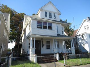 24 Park Ter, Bridgeport, CT 06604