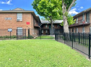208 S Lancaster Ave, Dallas, TX 75203