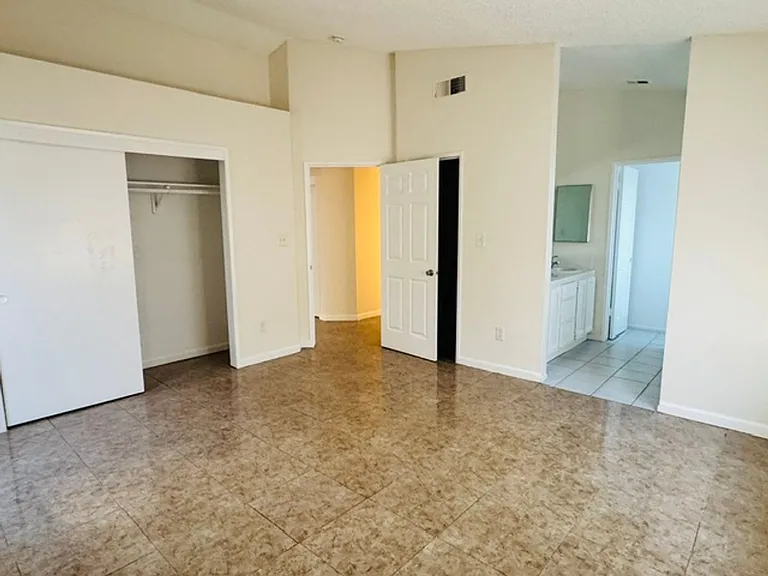 9004 Pine Ridge Way — Photo 19