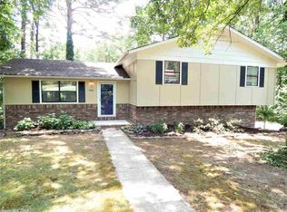 1915 Westgate Dr, Perryville, AR 72126