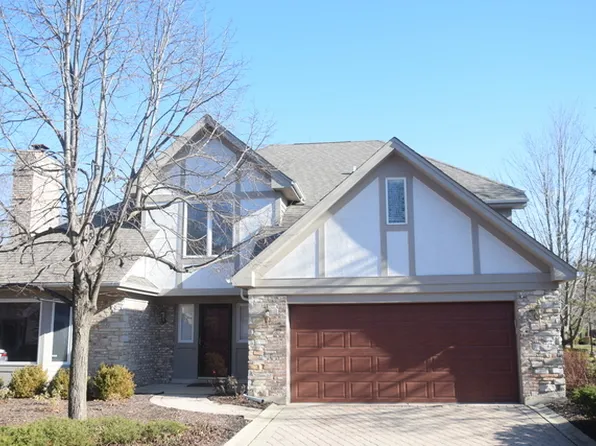 560 Rivershire Pl, Lincolnshire, IL 60069