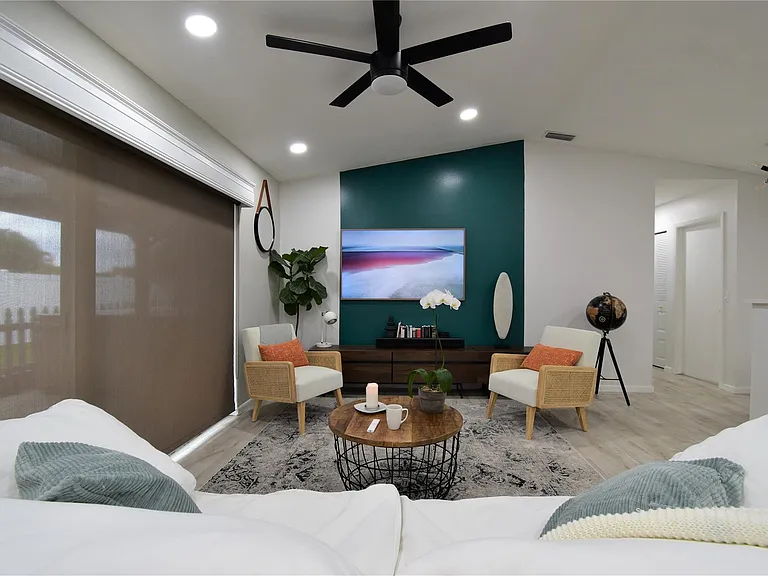 6550 Country Wood Way — Photo 9